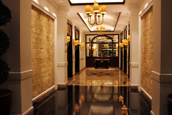 hotel-hallway-1